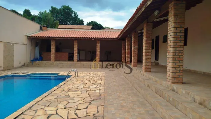 Chácara com 2 dormitórios à venda, 1000 m² por R$ 720.000,00 - Condomínio Santa Inês - Itu