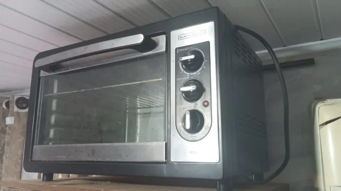 Vendo forno elétrico faz de tudo bolo qualquer tipo de comida feita em forno