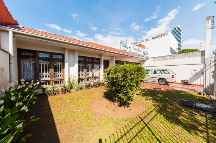 Casa comercial - 210m² - Bairro Seminário - BELLOS IMÓVEIS