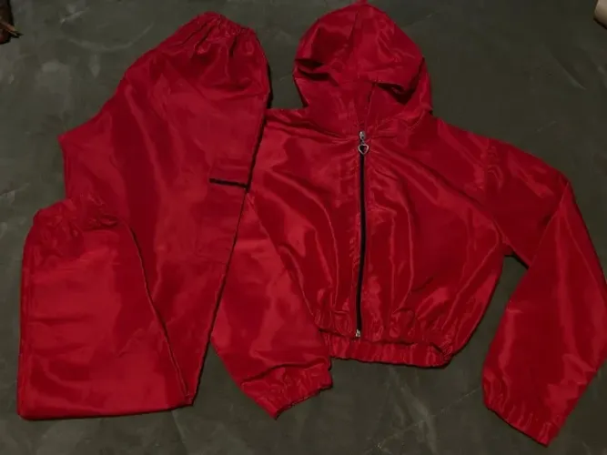 conjunto vermelho