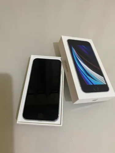 iPhone se 2020 64GB Cor Branco 