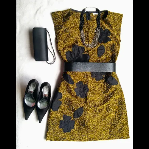 Vestido tubinho em Jacquard