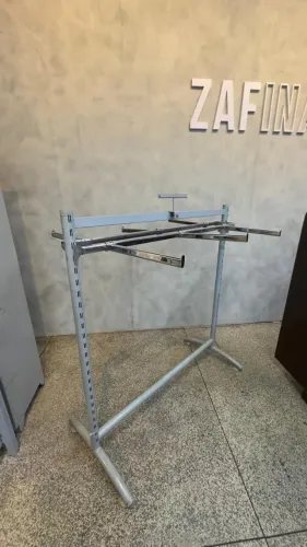 Jogo de Arara de Chão + 2 Réguas + 6 Braços RT VR-400/AT-300