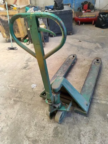 CARRINHO HIDRÁULICO PARA PALLET.