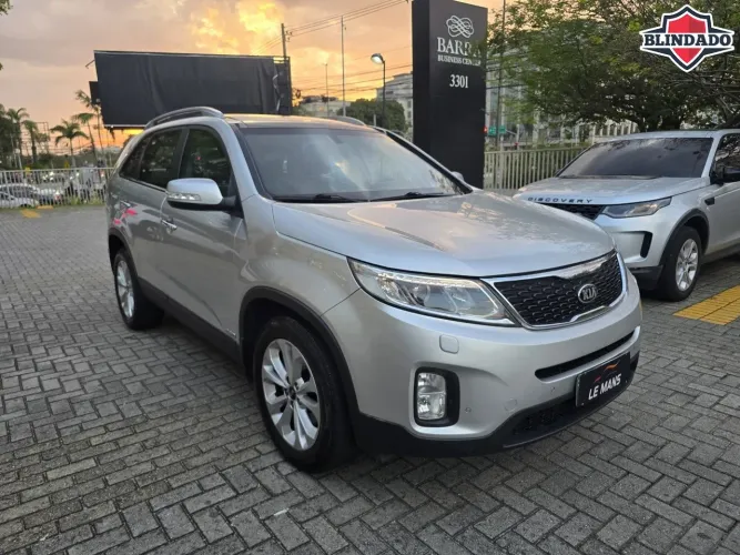 Kia Motors Sorento 3.5 V6 24V 278cv 4X4 Aut. 2015
