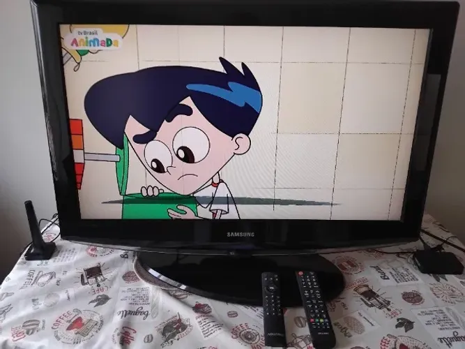 TV Samsung LCD 32 | Sem smart | Defeito nos Pixels | bom para uso | Zona Norte