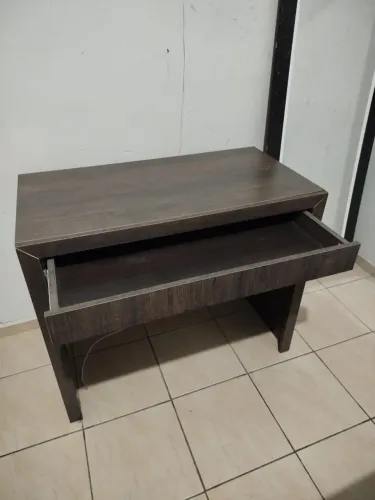 Mesa escrivaninha