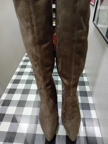 Bota de camurça Over the knee.