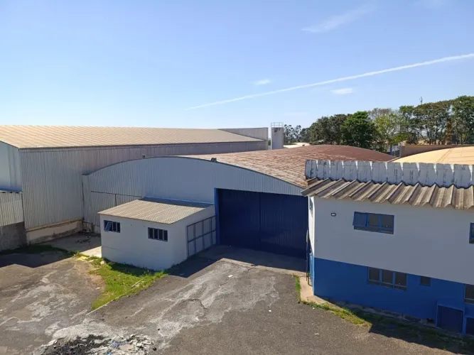 Galpão para Locação em Regente Feijó, Distrito Industrial, 4 banheiros