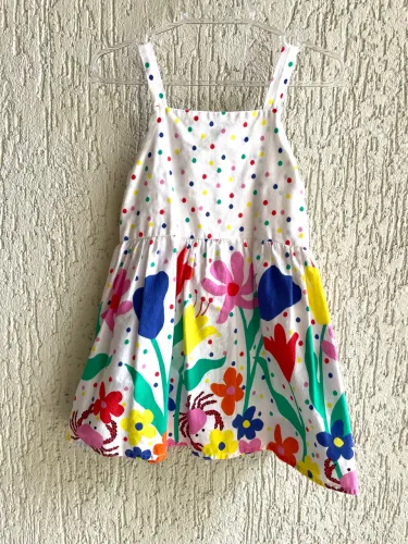 Vestido infantil fábula 