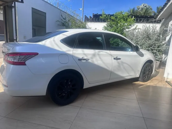 Nissan Sentra SV 2.0 Flexstart 16V Aut. 2014