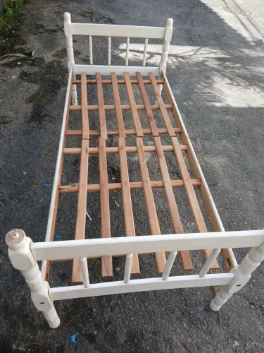 Cama madeira solteiro