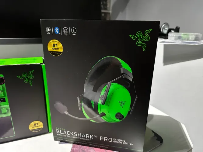 Razer balckshark v3 pro lacrado