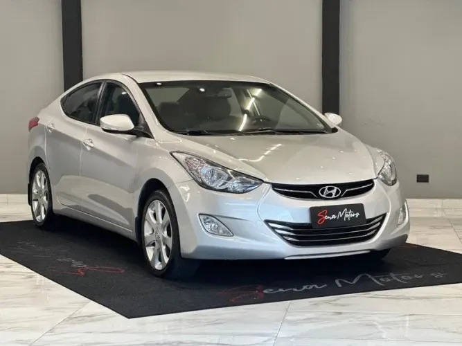 Hyundai Elantra GLS 1.8 16V Aut. 2012