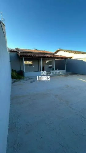 Casa à venda, 3 quartos, 1 suíte, 2 vagas, Jardim Holanda - Uberlândia/MG