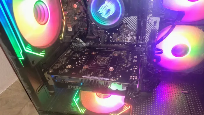 GTX 1650 4 gb
