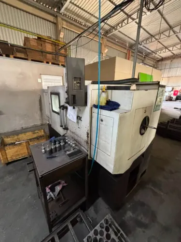 Torno CNC Strong
