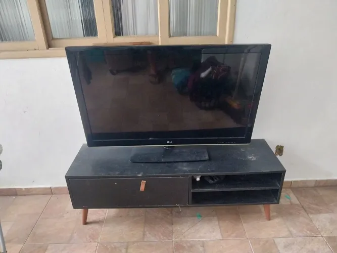 Tv 40 polegas liga mas nao funciona para pegar peças
