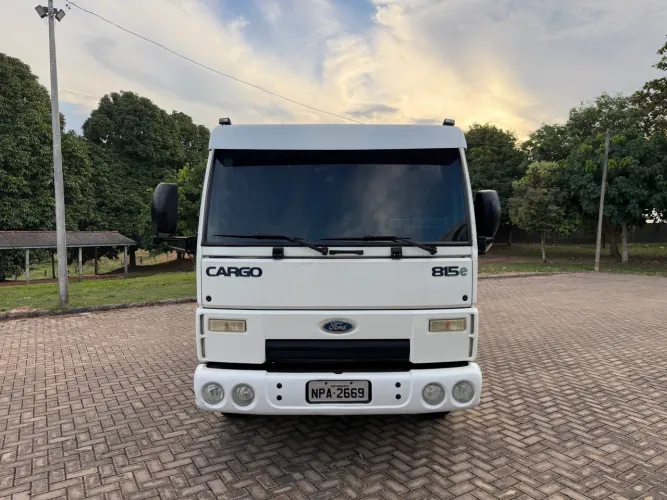 FORD CARGO 815 E