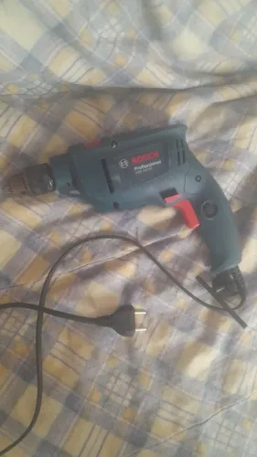 Furadeira de impacto bosch