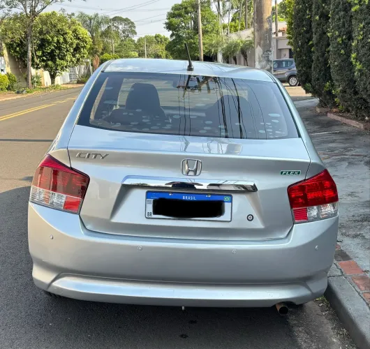 Honda City Sedan LX 1.5 Flex 16V 4P Aut. 2010