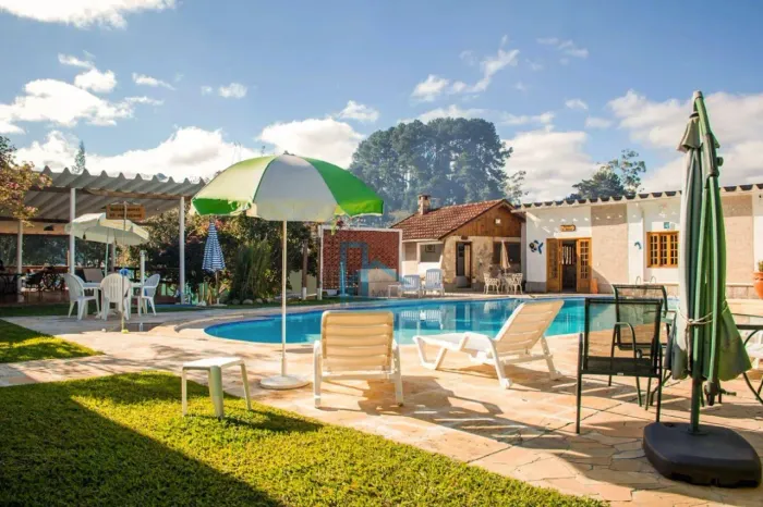Casa Linear com Lazer de Resort em 4.700m² terreno à Venda Iucas Terespólis.