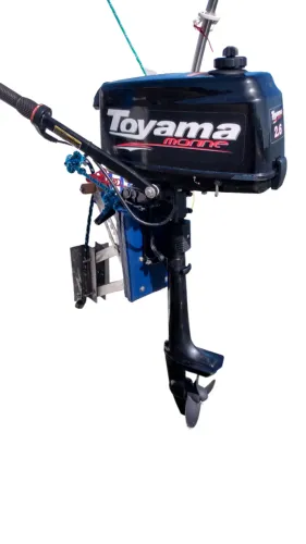 Motor de Popa Toyama 2.6HP - precisa de revisão