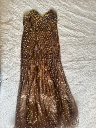 Vestido de Festa longo, todo bordado