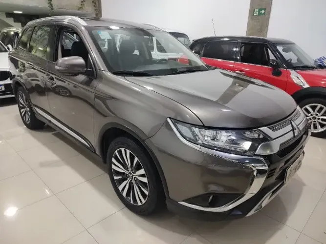 Mitsubishi Outlander HPE 2.0 16V 5P Aut. 2022