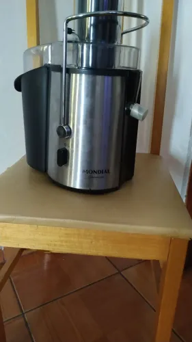 Triturador de legumes e frutas