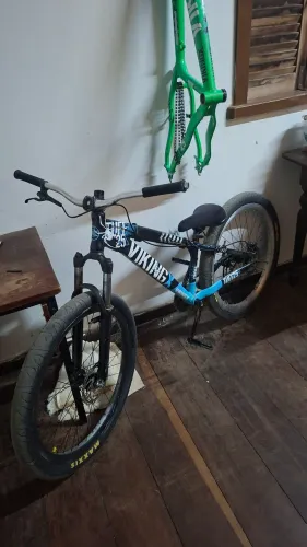 Bike vikingx tuff 25 bem montada 