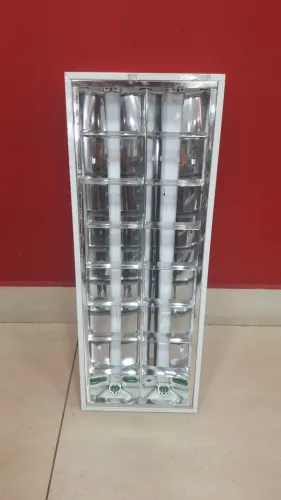 Luminaria embutir T8 com 2 lâmpadas (sem lâmpada). 