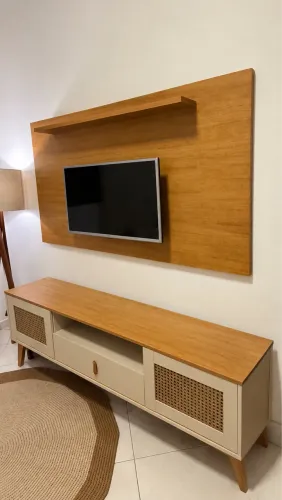Rack com painel de tv de mdf com 1,60 excelente estado