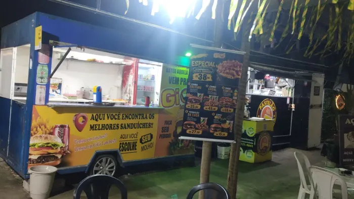 Treyler lanches praça da 70 