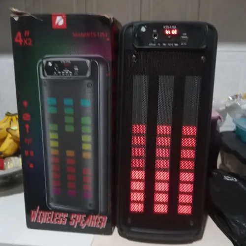Vendo uma caixa de som
