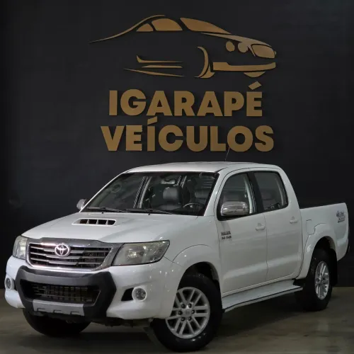Toyota Hilux CD SRV D4-d 4X4 3.0 TDI Diesel AUT 2014