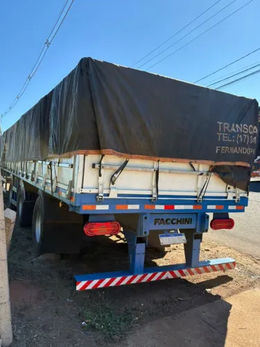Carreta semi reboque