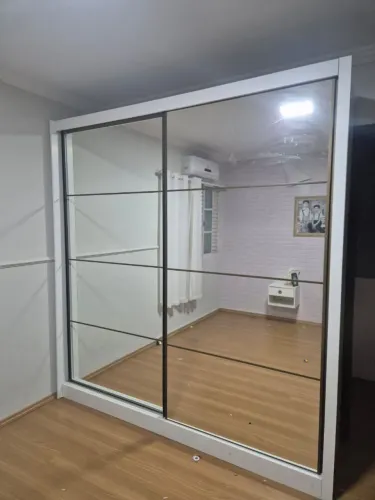 Guarda-roupa MDF 2 Portas Grande com Espelho