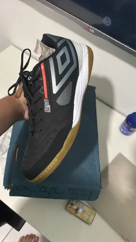Chuteira pro 5. UMBRO 