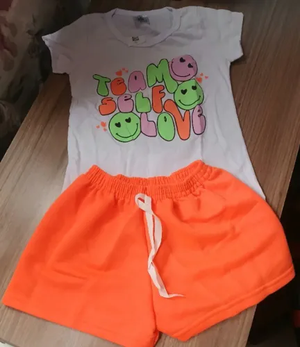 Conjunto Infantil novo  feminino de 2 a 4 anos 