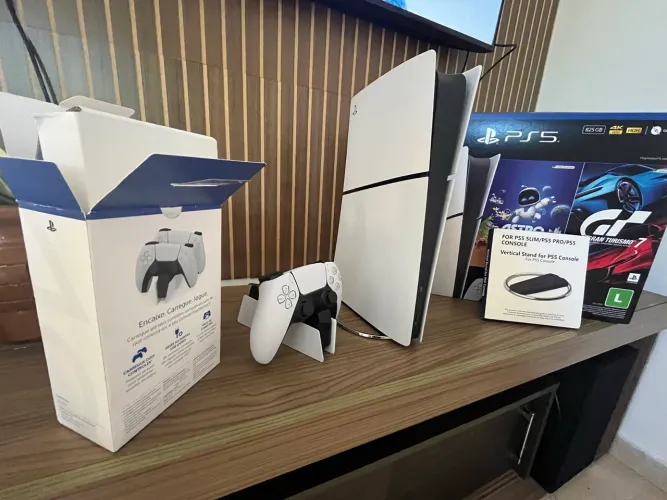 PS5 SLIM/ 1 SEMANA DE USO 