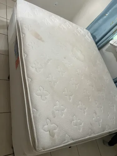 Cama box queen 