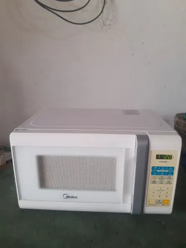 Microondas Midea minute 20 litros