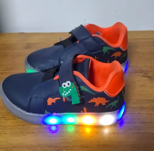 TÊNIS INFANTIL LED NÚMERO 26