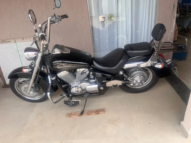 HONDA SHADOW 750 2008 - CUSTOM DIFERENCIADA ?