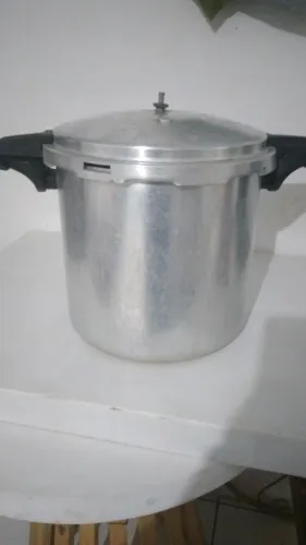 Panela de pressão industrial