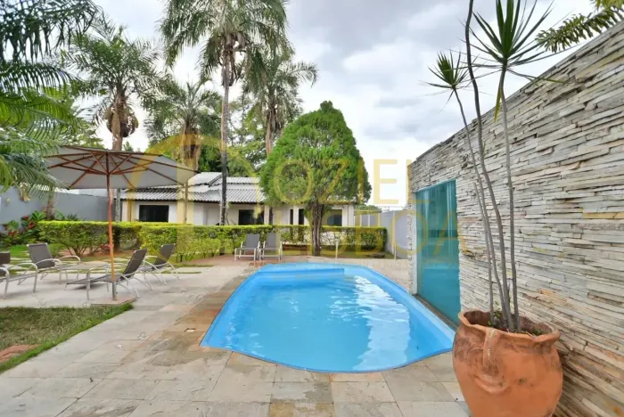 CASA COLONIAL COM 03 QUARTOS PISCINA SAUNA CHURRASQUEIRA LOTE 800m² CONDOMÍNIO RUA 04 VICE