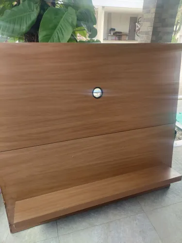 Painel de TV com mini raque
