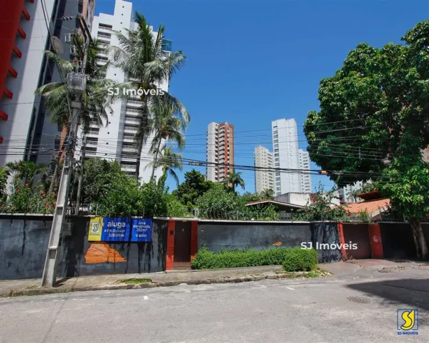 Ponto comercial amplo na Aldeota com 6 salas na Prof. Dias da Rocha