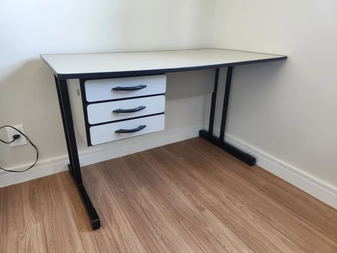 Mesa para escritório